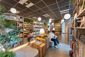 図書館　デジタルハリウッド大学メディアライブラリー（図書館）まで431m