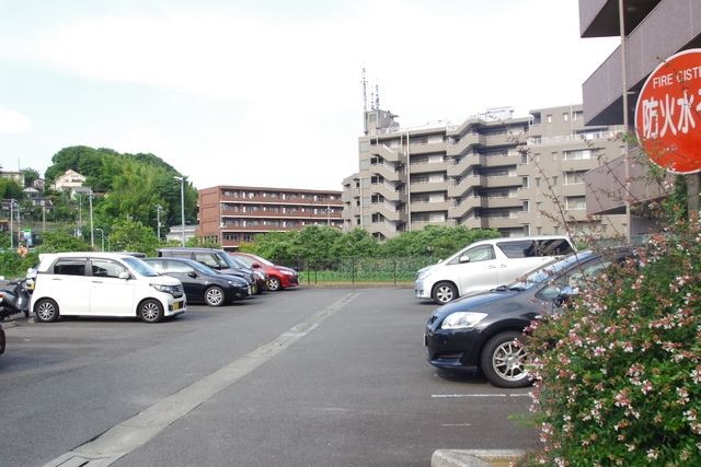 駐車場　★お部屋探しはタウンハウジング稲田堤店まで★