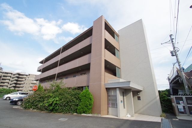 建物外観　★お部屋探しはタウンハウジング稲田堤店まで★