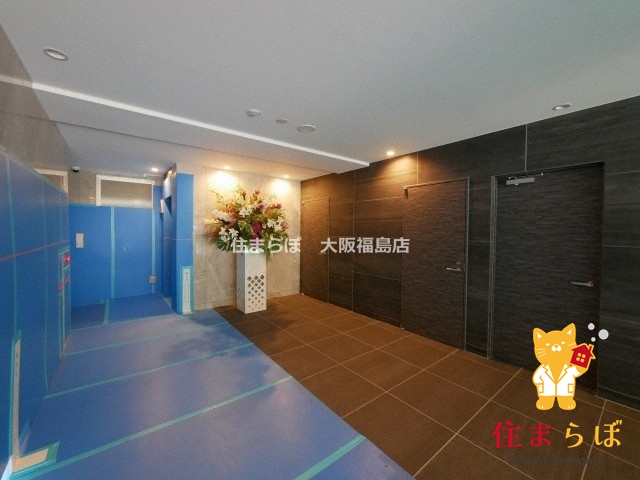 エントランス　共用部の印象も大切に