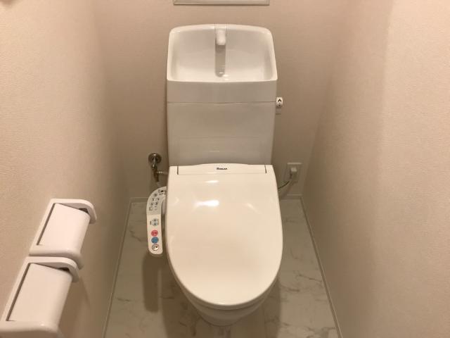 トイレ　トイレ