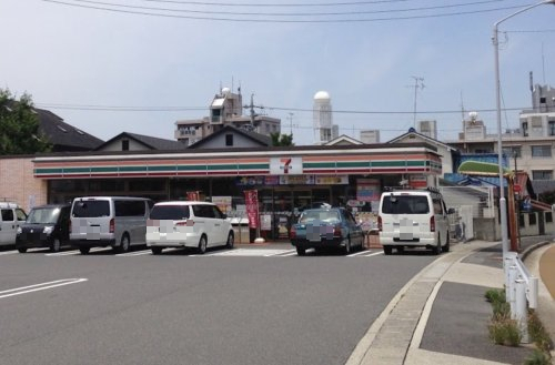 コンビニ　セブンイレブン 名古屋赤坂町店（コンビニ）まで318m