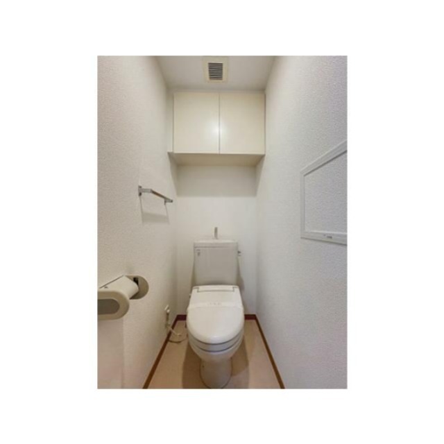 トイレ　※同仕様写真含む