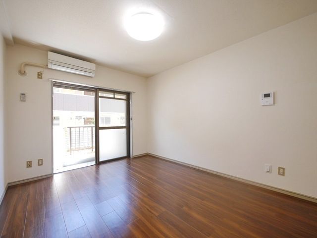 居室・リビング　★お部屋探しは株式会社タウンハウジング東京まで★