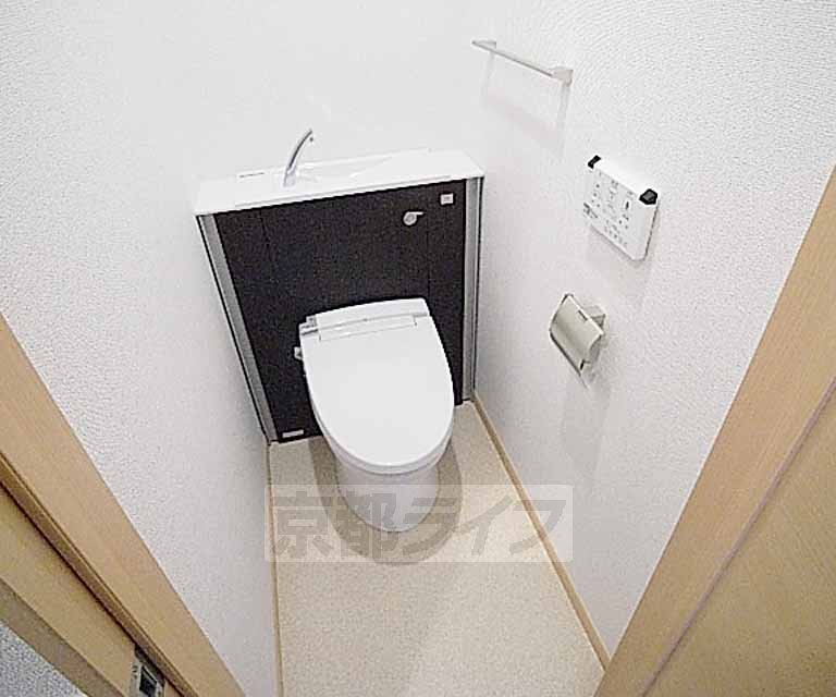 トイレ　ウォシュレット付きのトイレです。