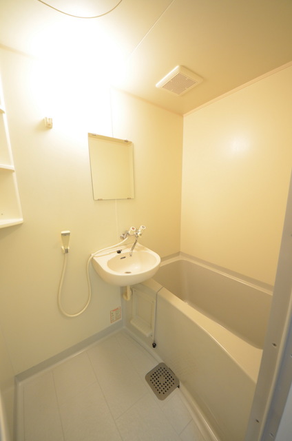 バス・シャワールーム　★ゆったりとしたバスルーム★