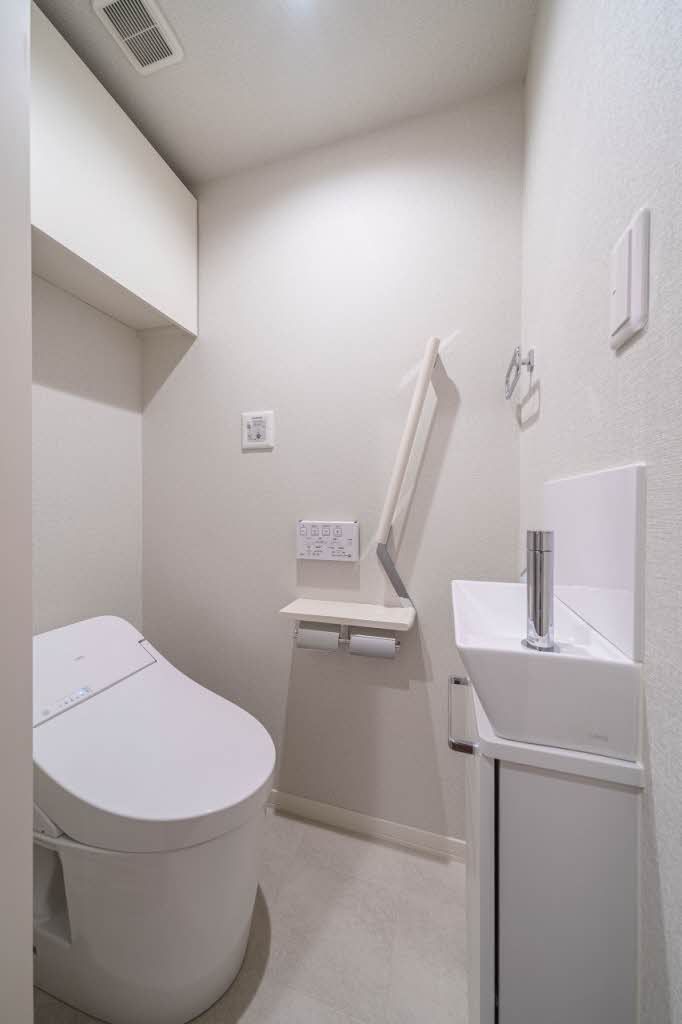 トイレ　トイレ