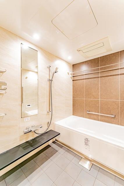 バス・シャワールーム　※写真は同タイプ住戸です。