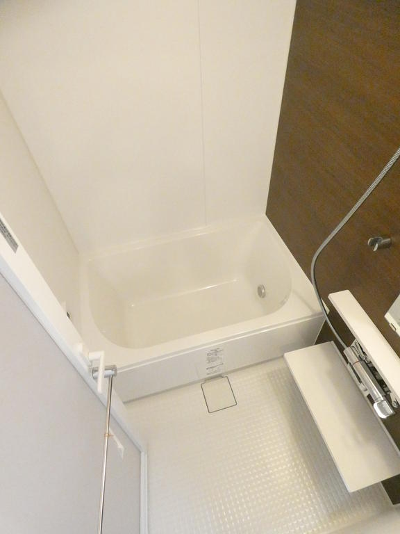 バス・シャワールーム　バスルーム