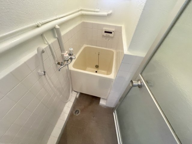 バス・シャワールーム　ゆったり過ごせるお風呂です