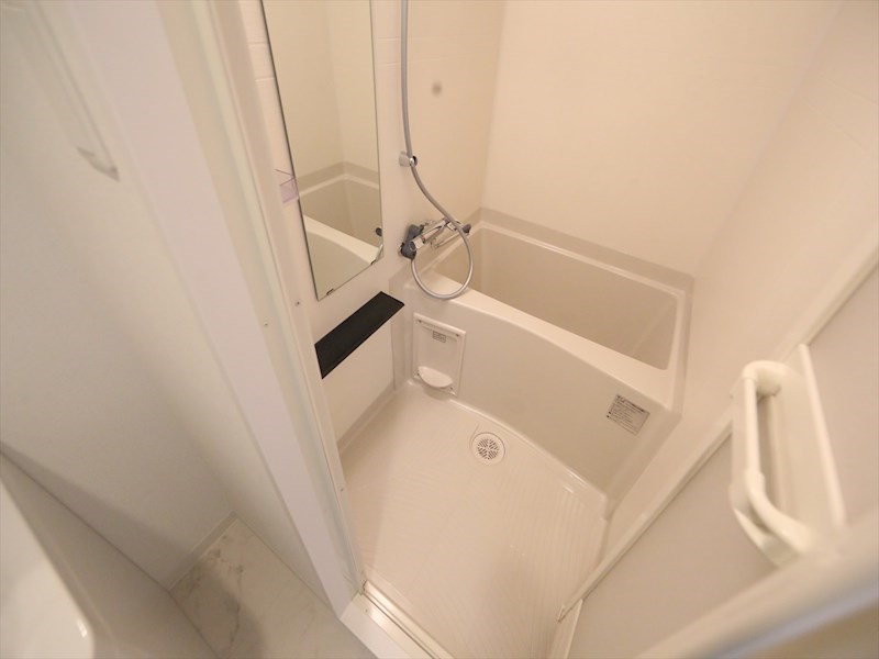 バス・シャワールーム　バスルーム　浴室暖房乾燥機付