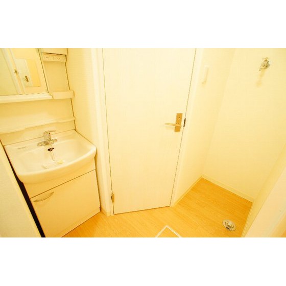 洗面設備　室内洗濯機置き場あり