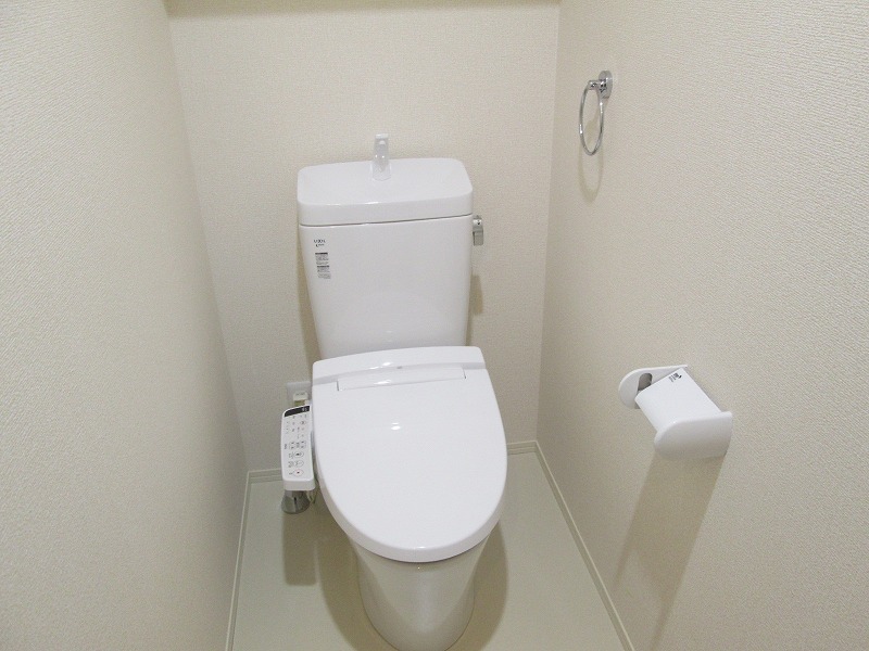 トイレ　202参照