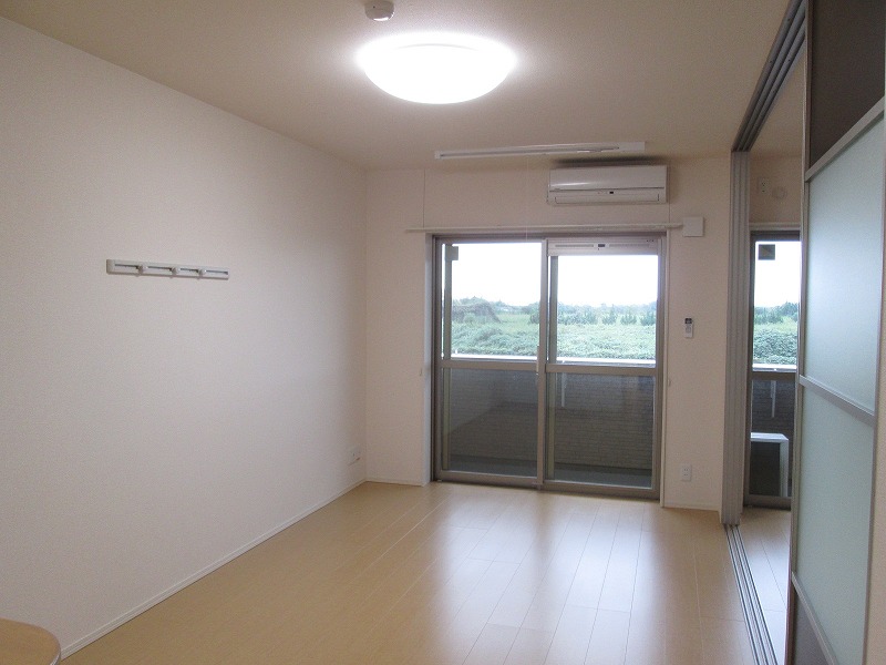 居室・リビング　202参照