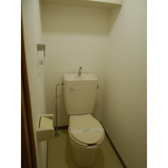 トイレ　※同タイプ・別部屋