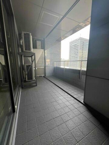 バルコニー　お洗濯にも便利なバルコニー付き