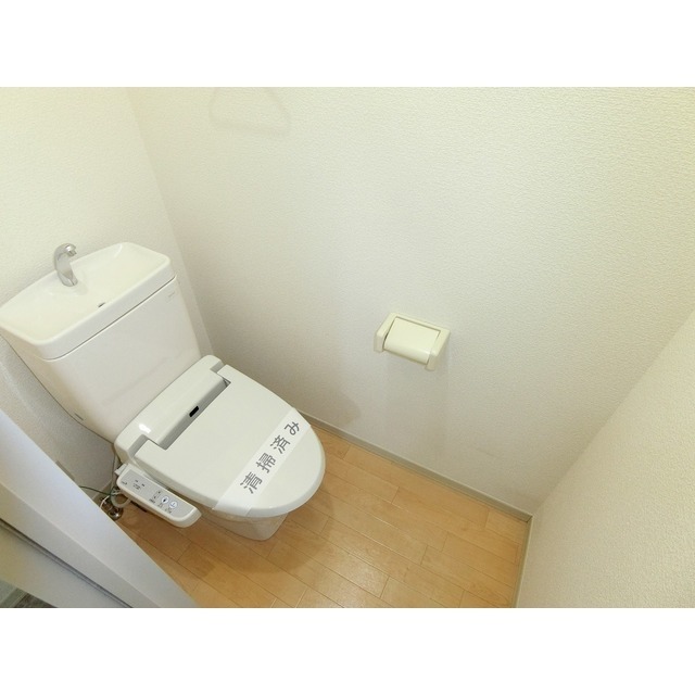 トイレ　※別号室参考写真