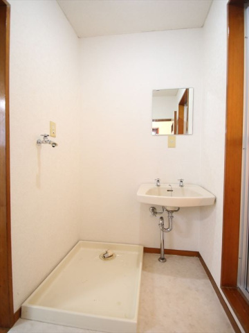 洗面設備　独立洗面化粧台・室内洗濯機置場