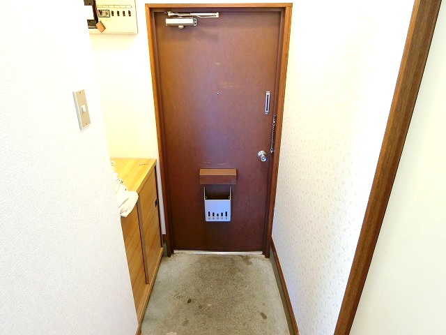 玄関　※別部屋のイメージ写真です。