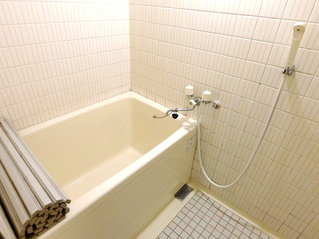 バス・シャワールーム　※別部屋のイメージ写真です。