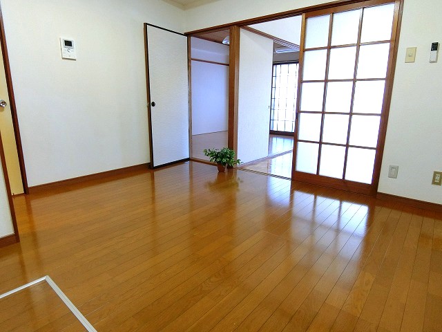 居室・リビング　※別部屋のイメージ写真です。