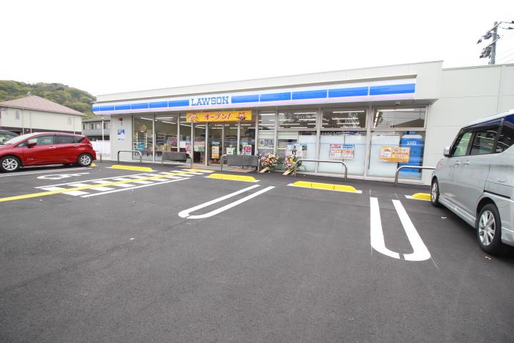 コンビニ　ローソン瀬戸町瀬戸店（コンビニ）まで213m