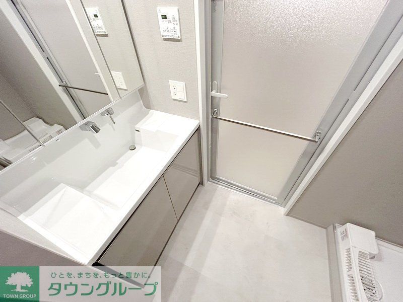 洗面設備　お部屋探しは株式会社　タウンハウジング　までお気軽にお問合…