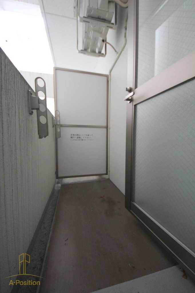 バルコニー　セレニテ本町ROJI02