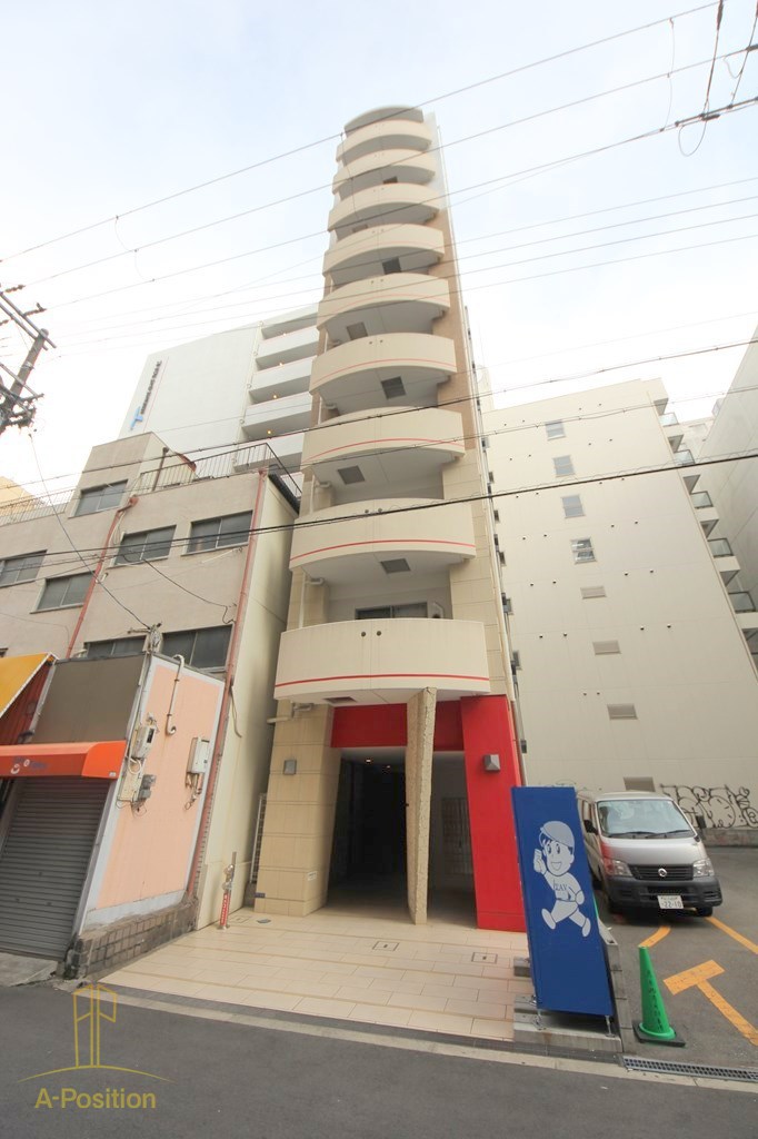 建物外観　セレニテ本町ROJI02