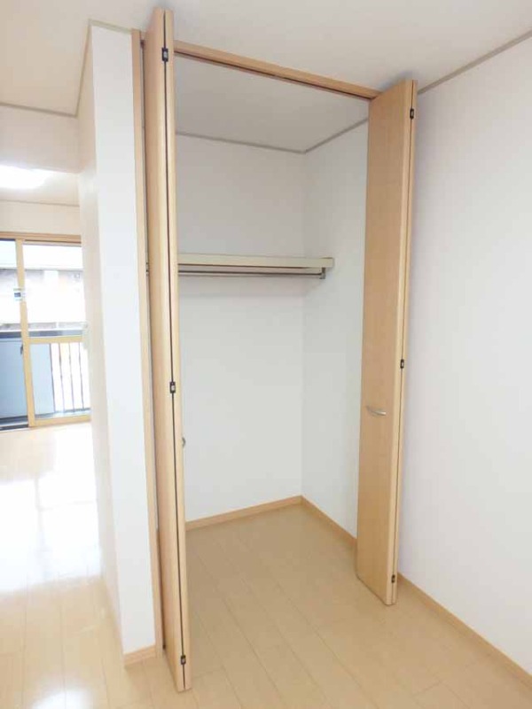 収納　クローゼット