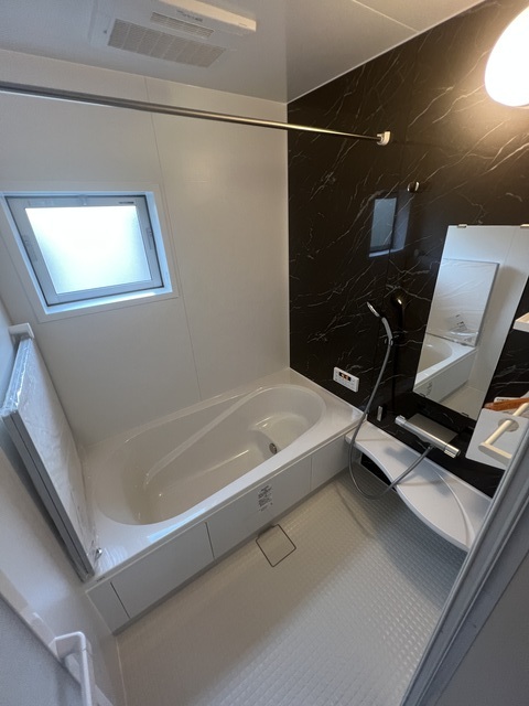 バス・シャワールーム　１坪バスルーム。