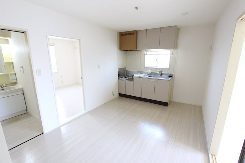 居室・リビング　別室参照