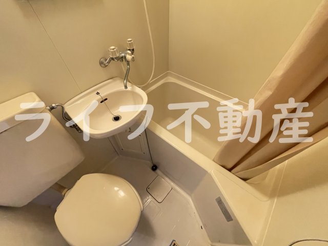 バス・シャワールーム　お風呂で日々の疲れを落としましょう