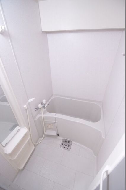 バス・シャワールーム　【浴室】バスルーム