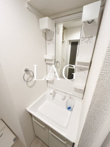 洗面設備　洗面台です。（同仕様です。）
