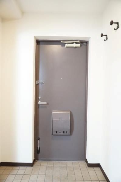 玄関　※参考写真※