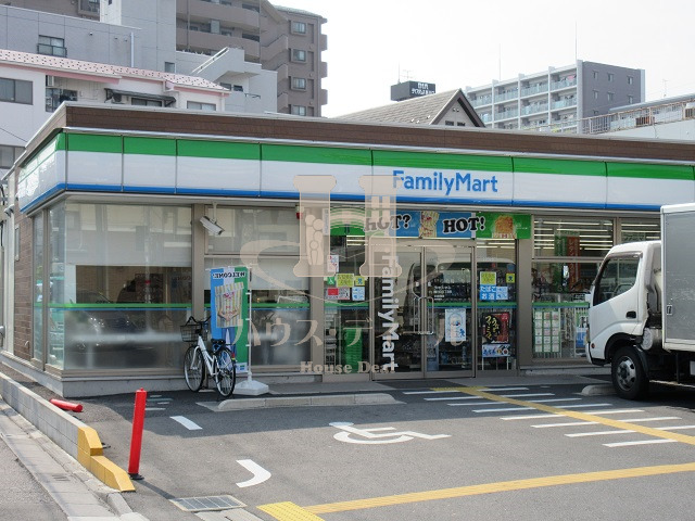 コンビニ　ファミリーマート西川口三丁目店（コンビニ）まで183m