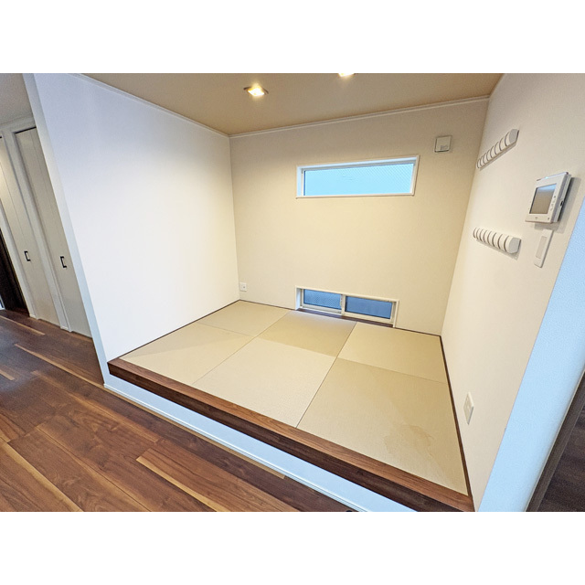 その他部屋・スペース　タタミコーナ