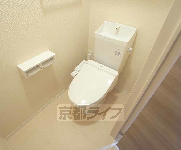 トイレ　・お問い合わせは京都ライフ出町柳店まで・