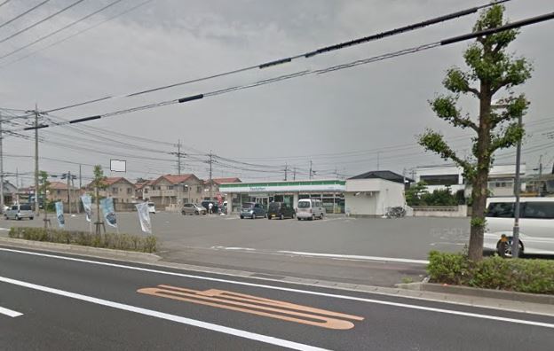 コンビニ　ファミリーマート 大泉坂田店（コンビニ）まで139m