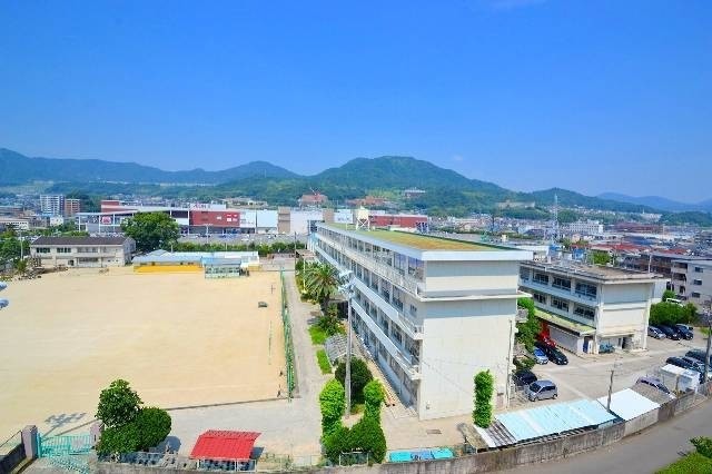 小学校　広島市立祇園小学校（小学校）まで947m