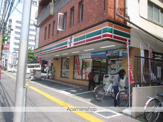 コンビニ　セブンイレブン（コンビニ）まで100m