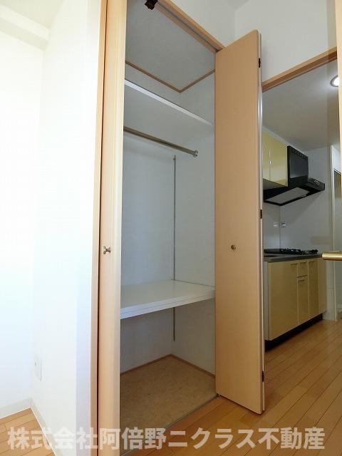 収納　同建物の別部屋の参考写真です。