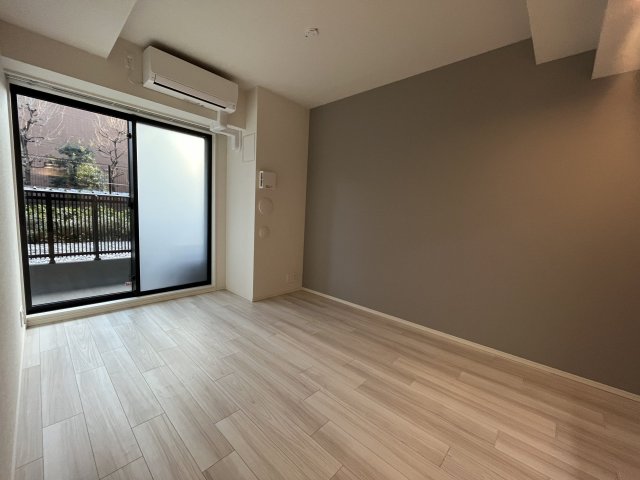 居室・リビング　※別部屋参考写真