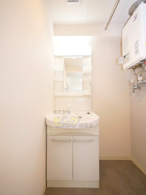 洗面設備　シャンプードレッサー完備しています♪