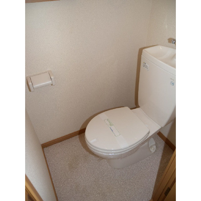 トイレ　シンプルで使いやすいトイレです