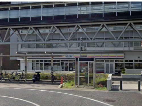 コンビニ　デイリーヤマザキ 岡崎市役所店（コンビニ）まで604m