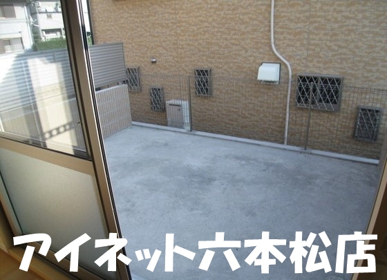 バルコニー　日当り良好なバルコニー。