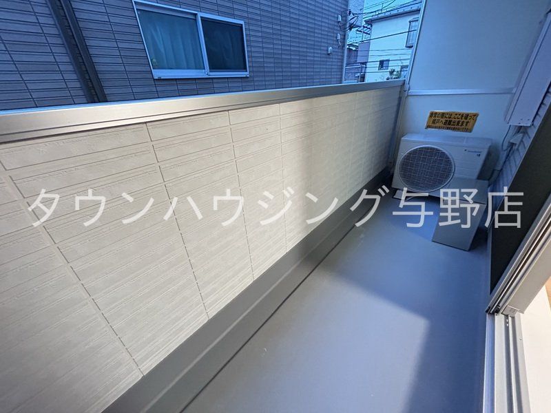バルコニー　バルコニー