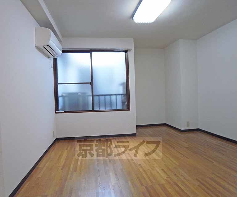居室・リビング　綺麗なお部屋です。